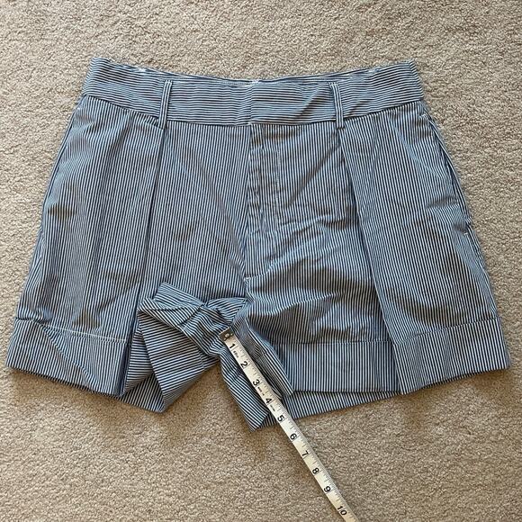 Banana Republic Factory Womens Striped Pleated High Waist Shorts Size 12 Navy - Picture 8 of 8